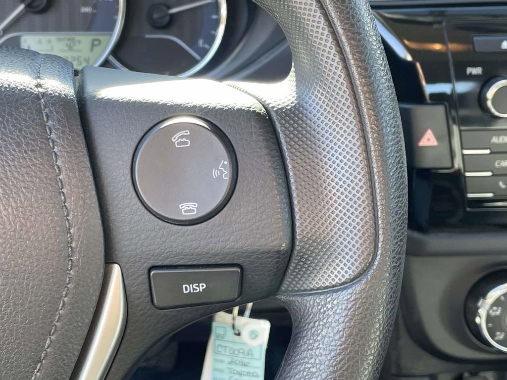 Used 2016 Toyota Corolla image 20