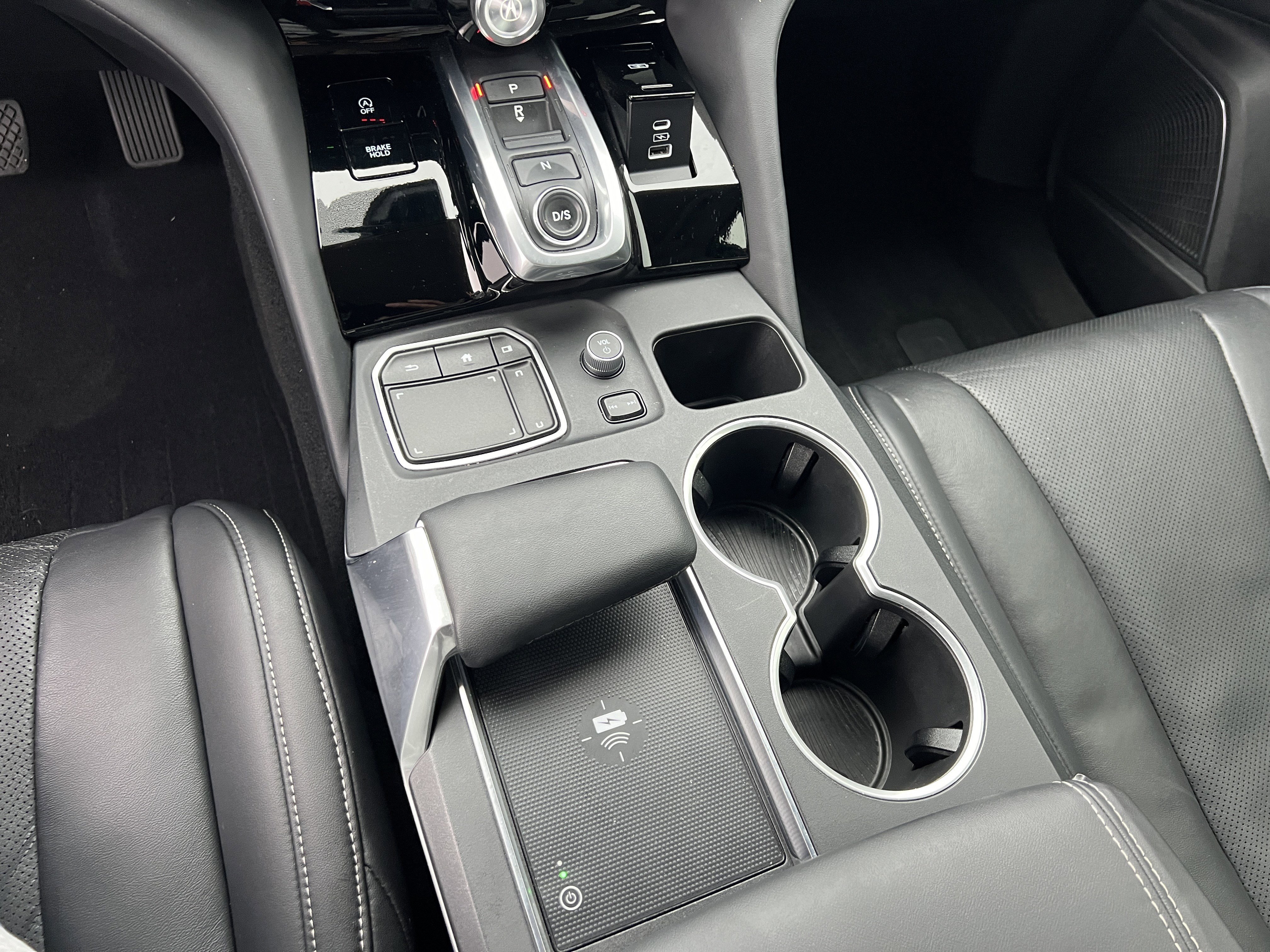 Used 2022 Acura MDX SH-AWD w/ Technology Package image 24