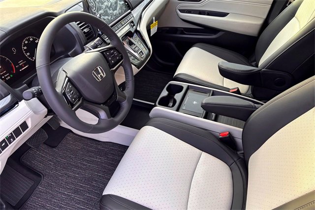 New 2026 Honda Odyssey Elite image 6