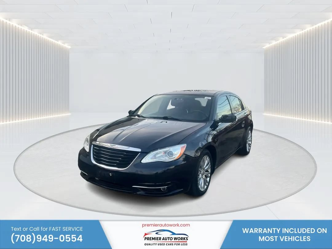 Used 2011 Chrysler 200 Limited FWD image 1