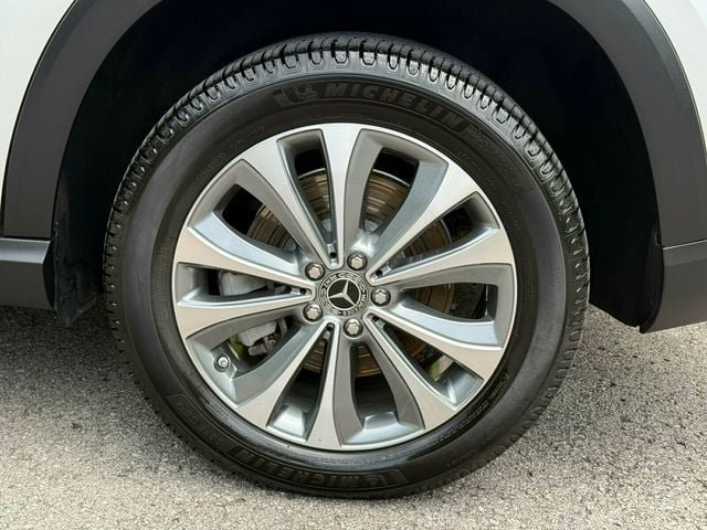 Used 2020 Mercedes-Benz GLE 450 4MATIC image 35