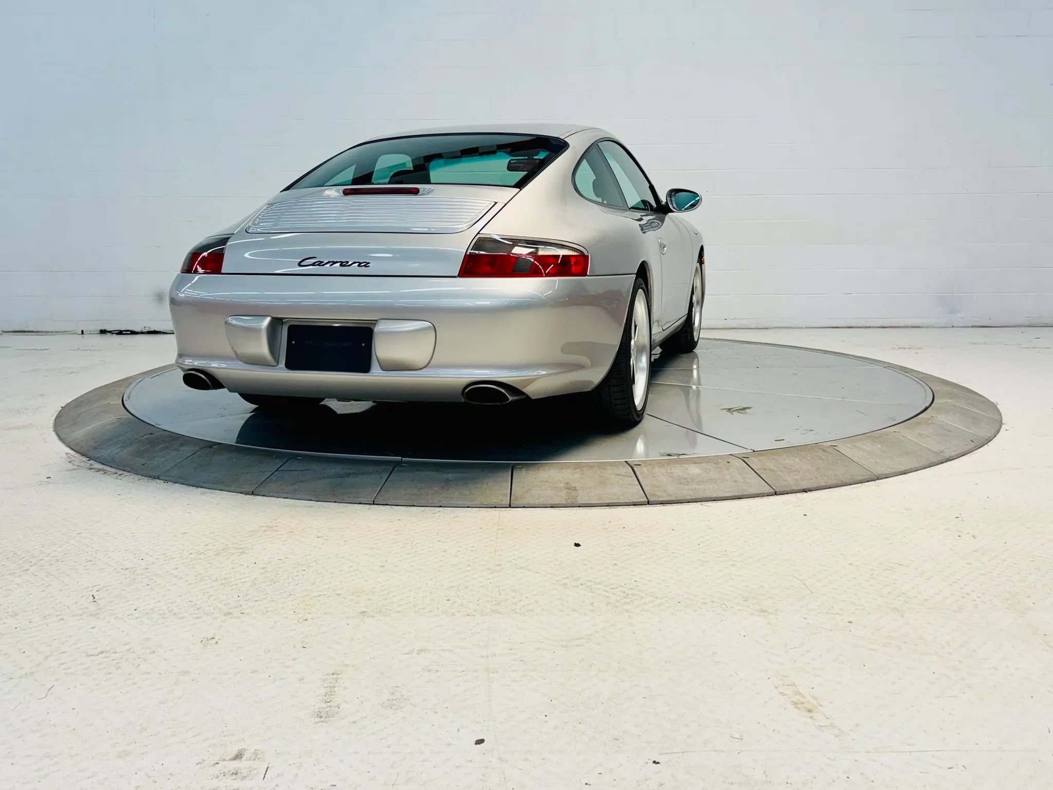 Used 2002 Porsche 911 GT3 RS image 25
