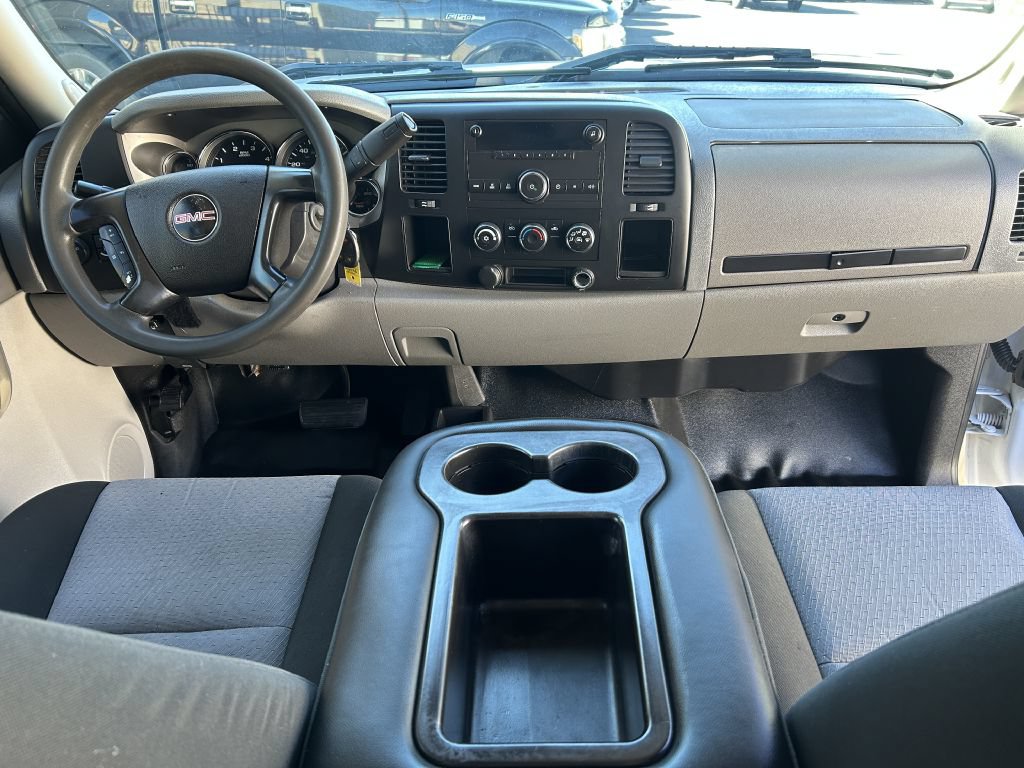 Used 2009 GMC Sierra 2500 W/T AWD/4WD image 11