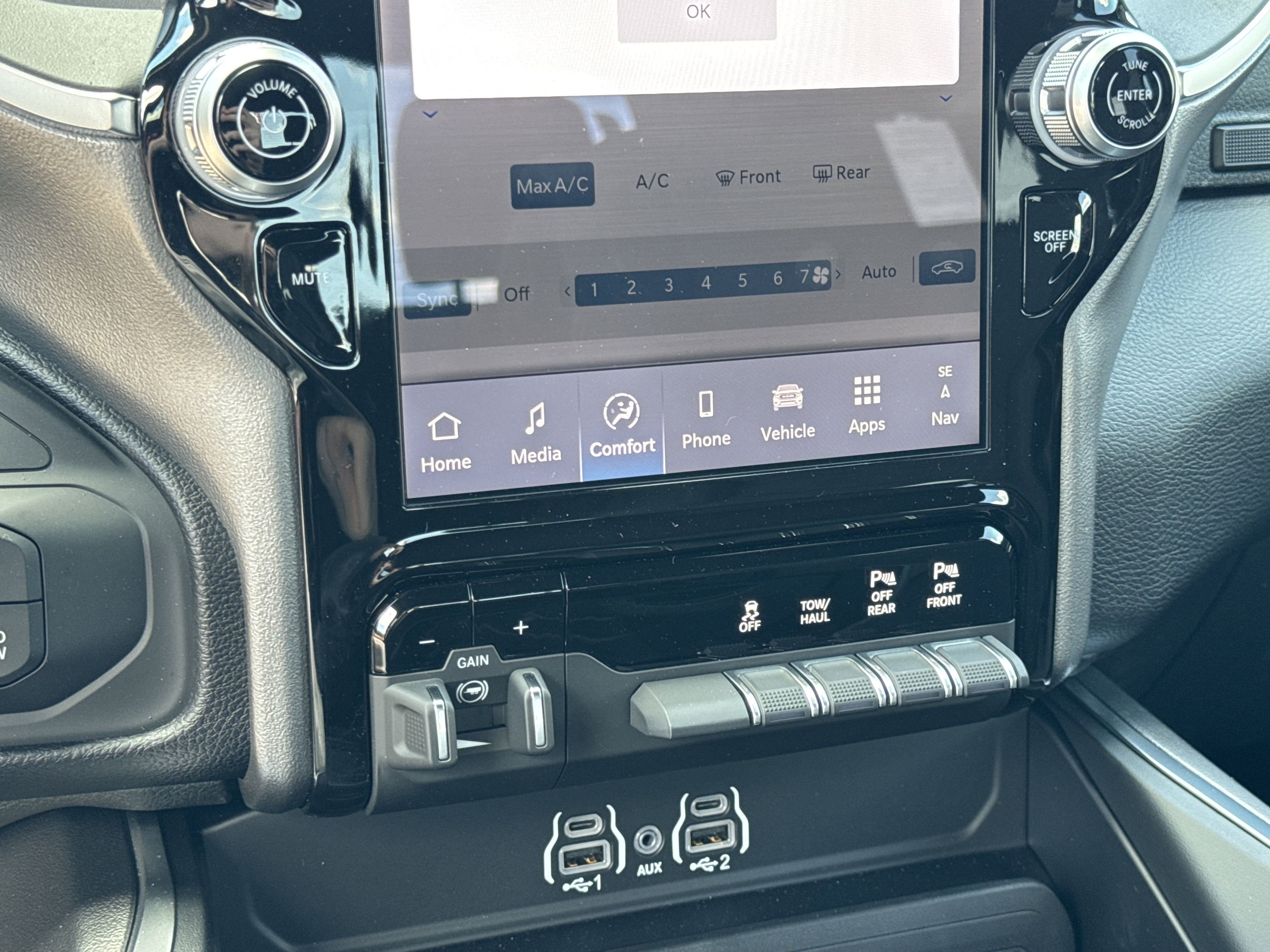 New 2025 RAM 2500 Big Horn image 29