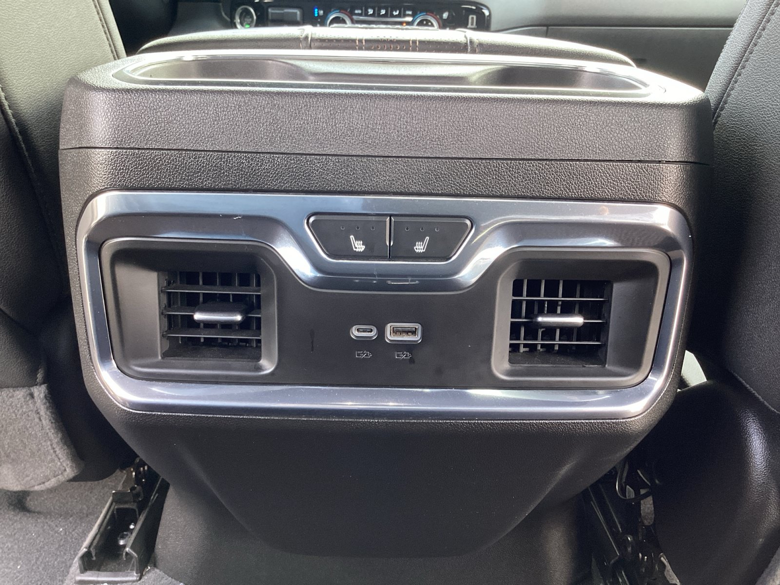 Used 2024 Chevrolet Silverado 3500 High Country w/ High Country Premium Package AWD/4WD image 31