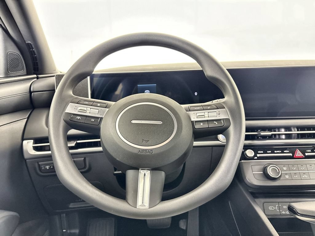New 2026 Hyundai Santa Cruz SE FWD image 11