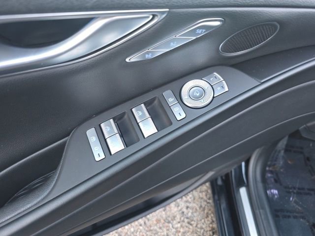 Used 2023 Genesis G80 2.5T image 22