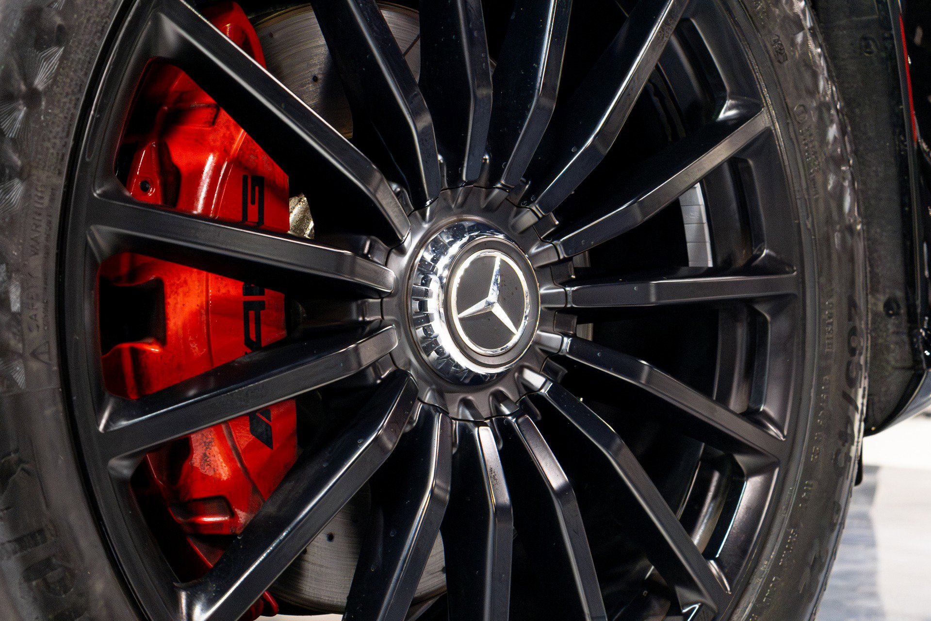 Used 2024 Mercedes-Benz GLS 63 AMG 4MATIC image 21