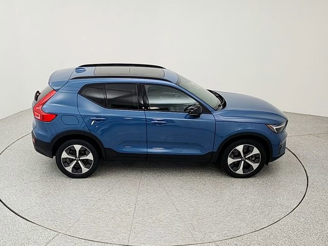 Certified 2023 Volvo XC40 B5 Plus w/ Climate Package AWD/4WD image 16