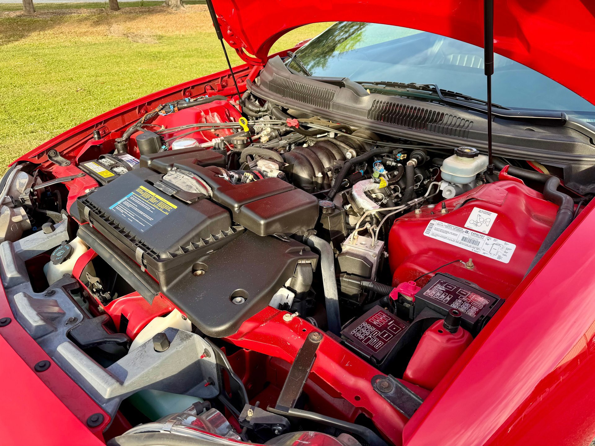 Used 2000 Chevrolet Camaro Z28 w/ SS Performance/Appearance Pkg image 70