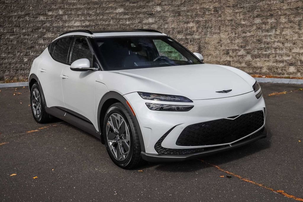 New 2025 Genesis GV60 Advanced image 2