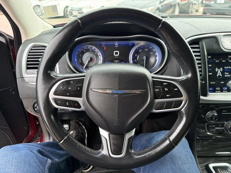 Used 2018 Chrysler 300 Touring L AWD/4WD image 25