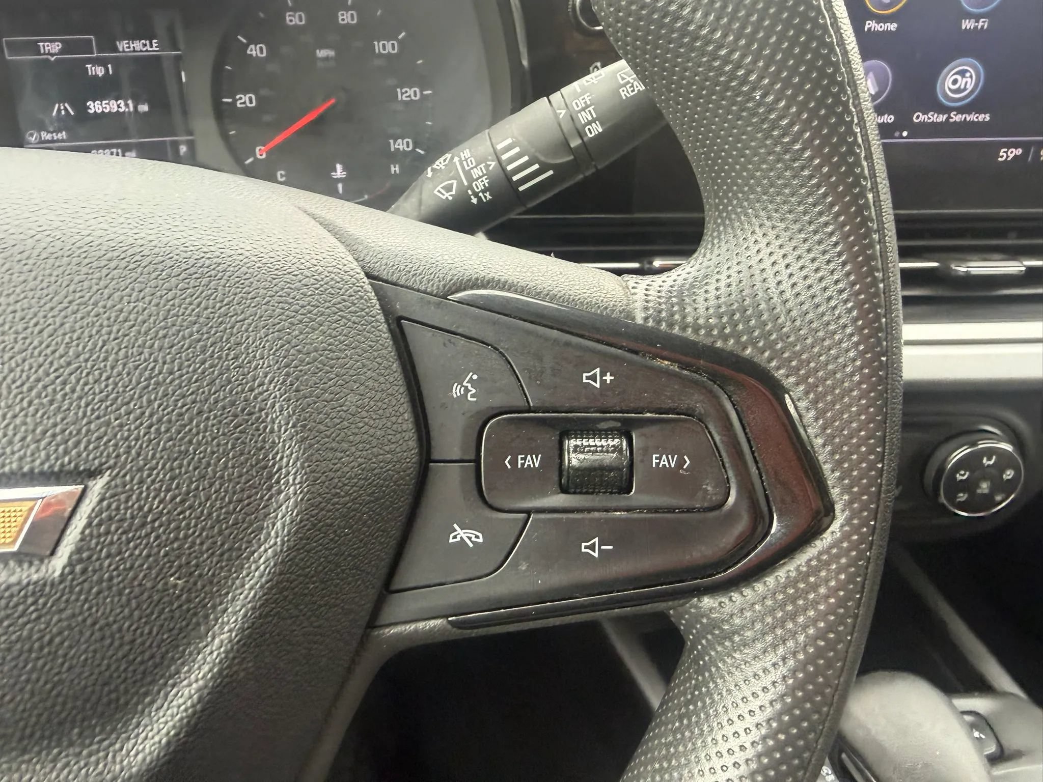 Used 2024 Chevrolet Trax LS w/ LS Convenience Package FWD image 14