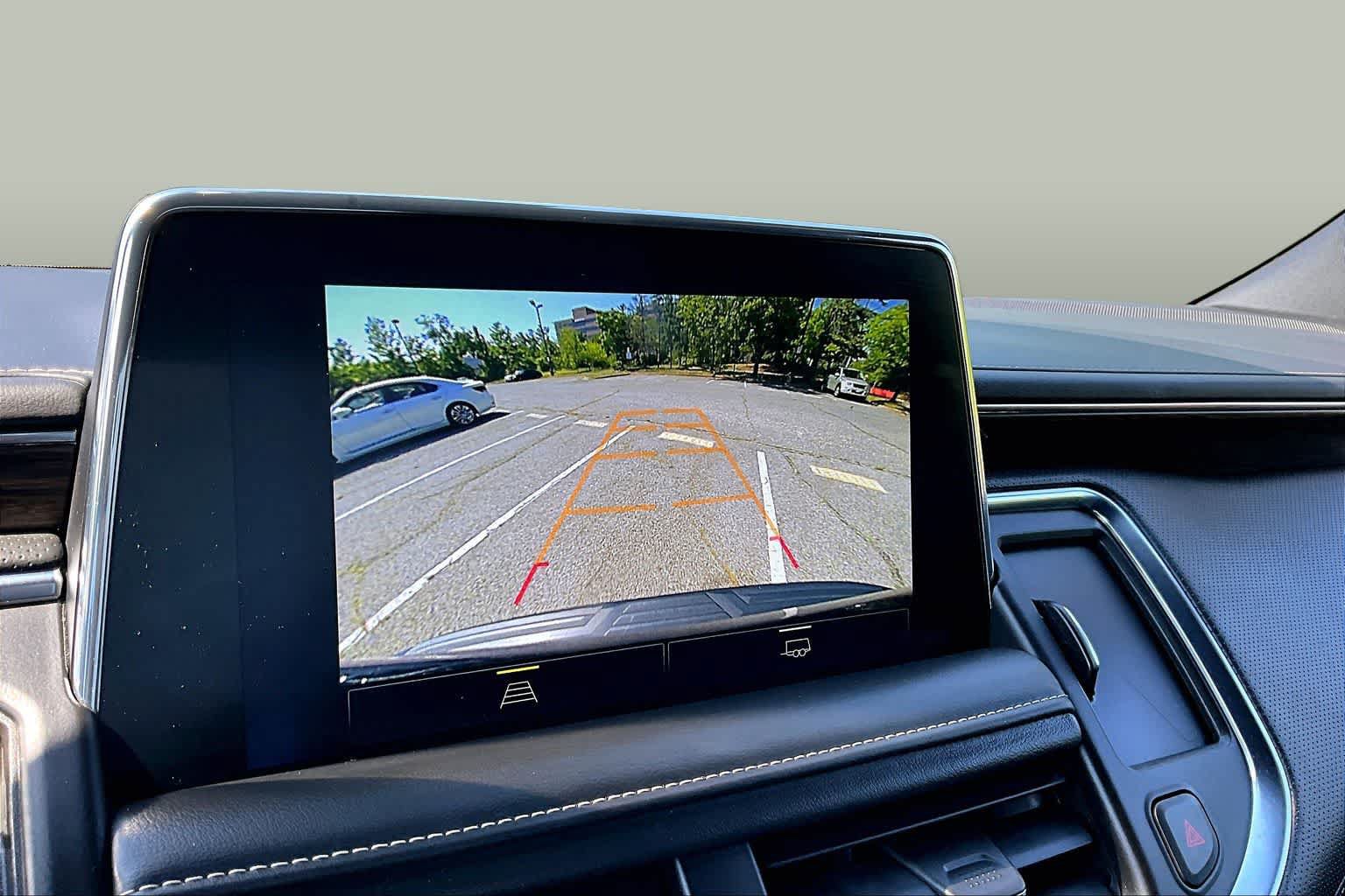 Used 2023 Chevrolet Tahoe Premier AWD/4WD image 27