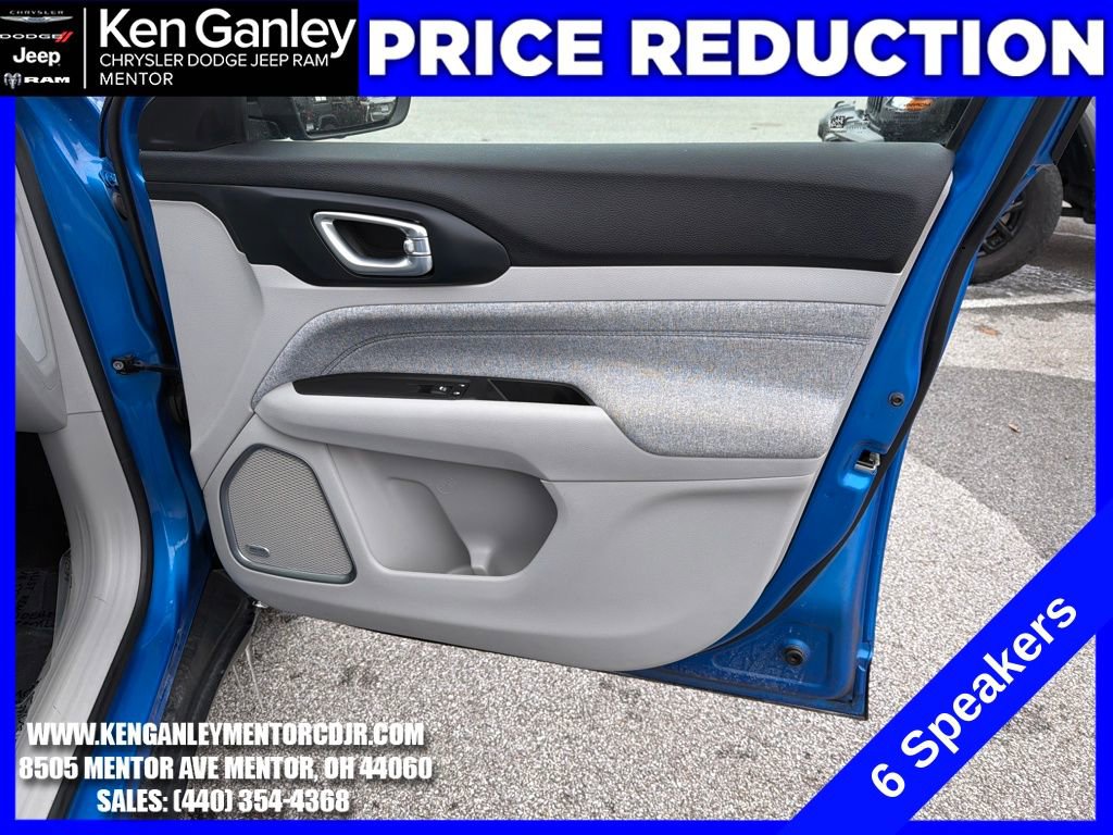 Used 2022 Jeep Compass Latitude w/ Sun and Sound Group AWD/4WD image 26