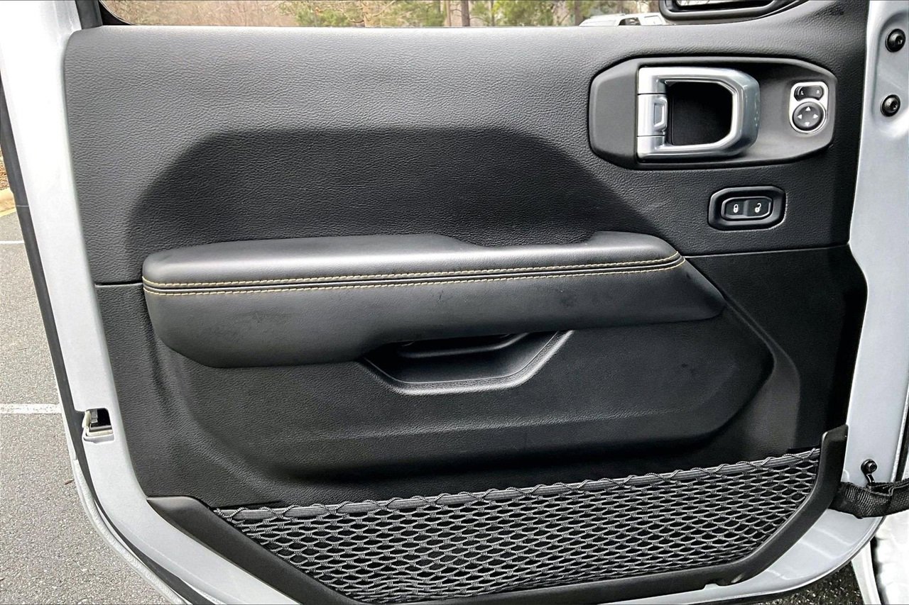 Certified 2024 Jeep Wrangler Sahara image 25