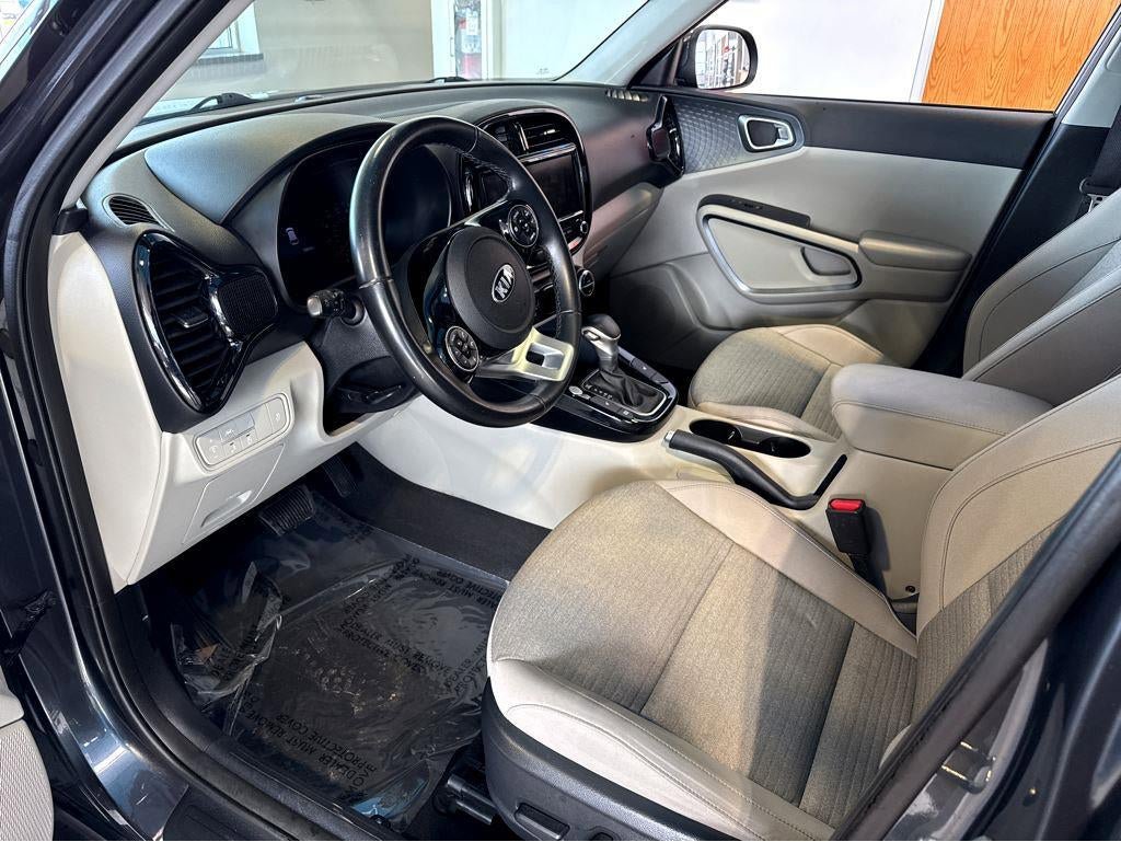 Used 2021 Kia Soul EX FWD image 15