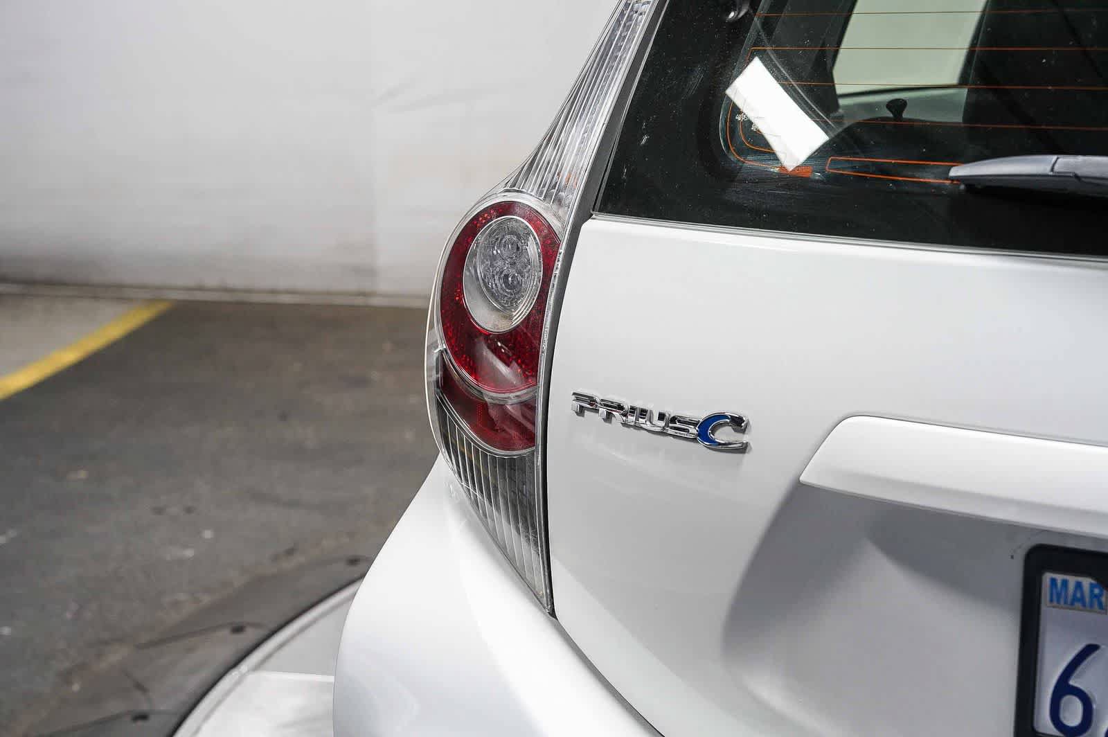 Used 2013 Toyota Prius C One FWD image 11