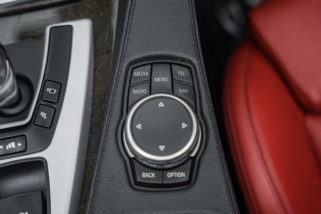 Used 2016 BMW M6 Convertible image 33