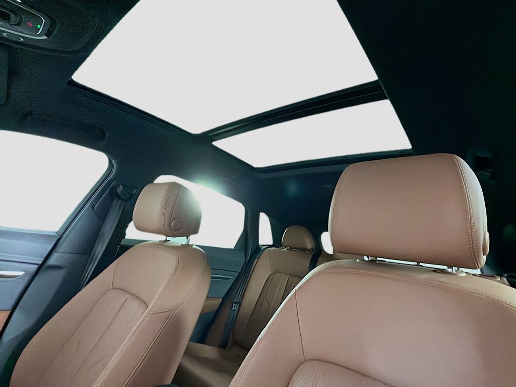 Used 2022 Audi e-tron Premium Plus image 15