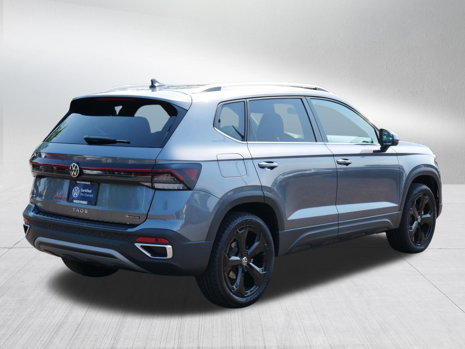 Certified 2025 Volkswagen Taos SEL AWD/4WD image 7