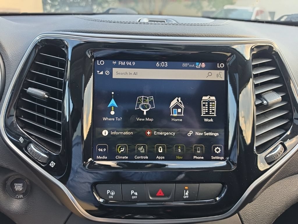 Used 2021 Jeep Cherokee Limited w/ Elite Package AWD/4WD image 68