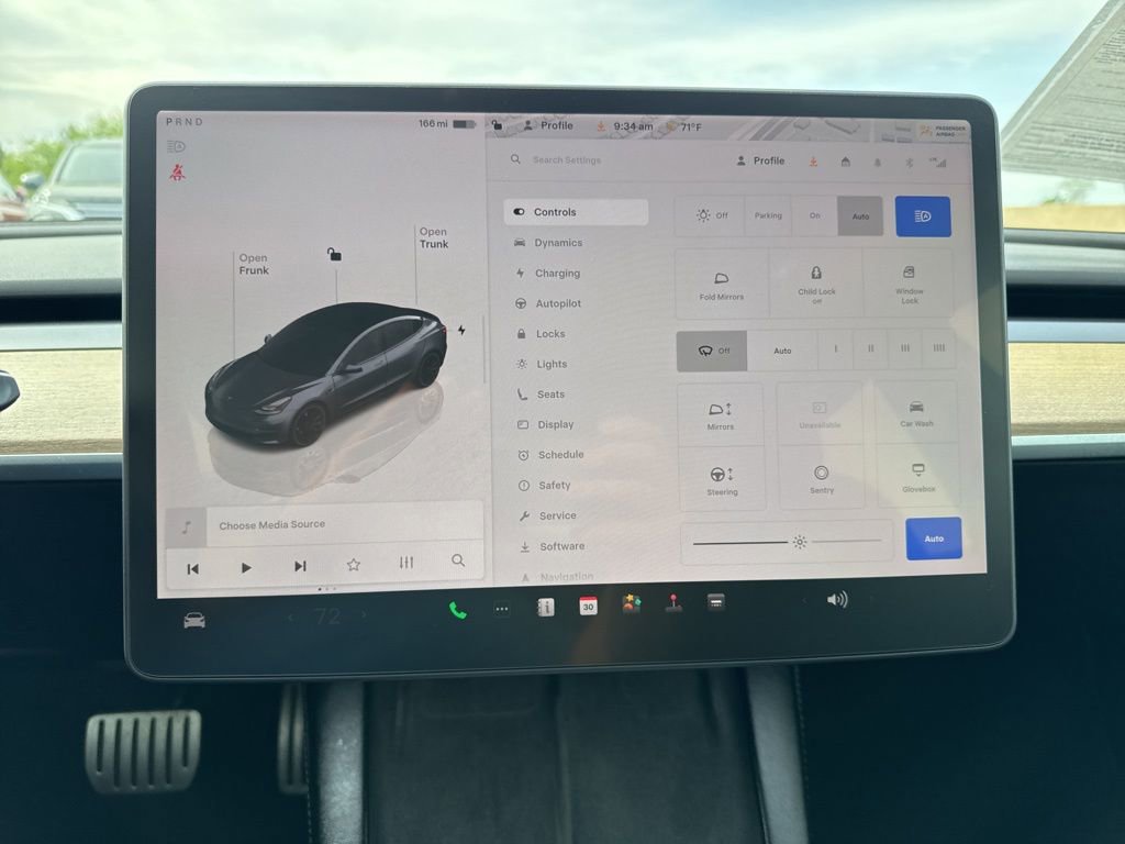 Used 2022 Tesla Model 3 Performance image 16