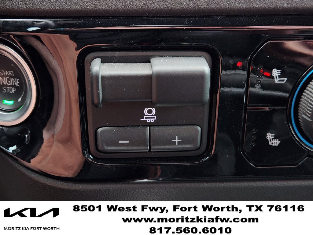 Used 2025 Chevrolet Silverado 1500 LT Trail Boss w/ Convenience Package II AWD/4WD image 21