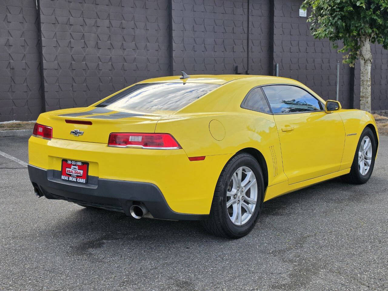 Used 2014 Chevrolet Camaro LT RWD image 5