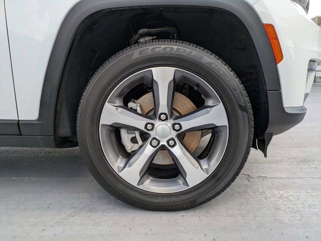 Used 2025 Jeep Grand Cherokee L Limited w/ Trailer Tow Package AWD/4WD image 10