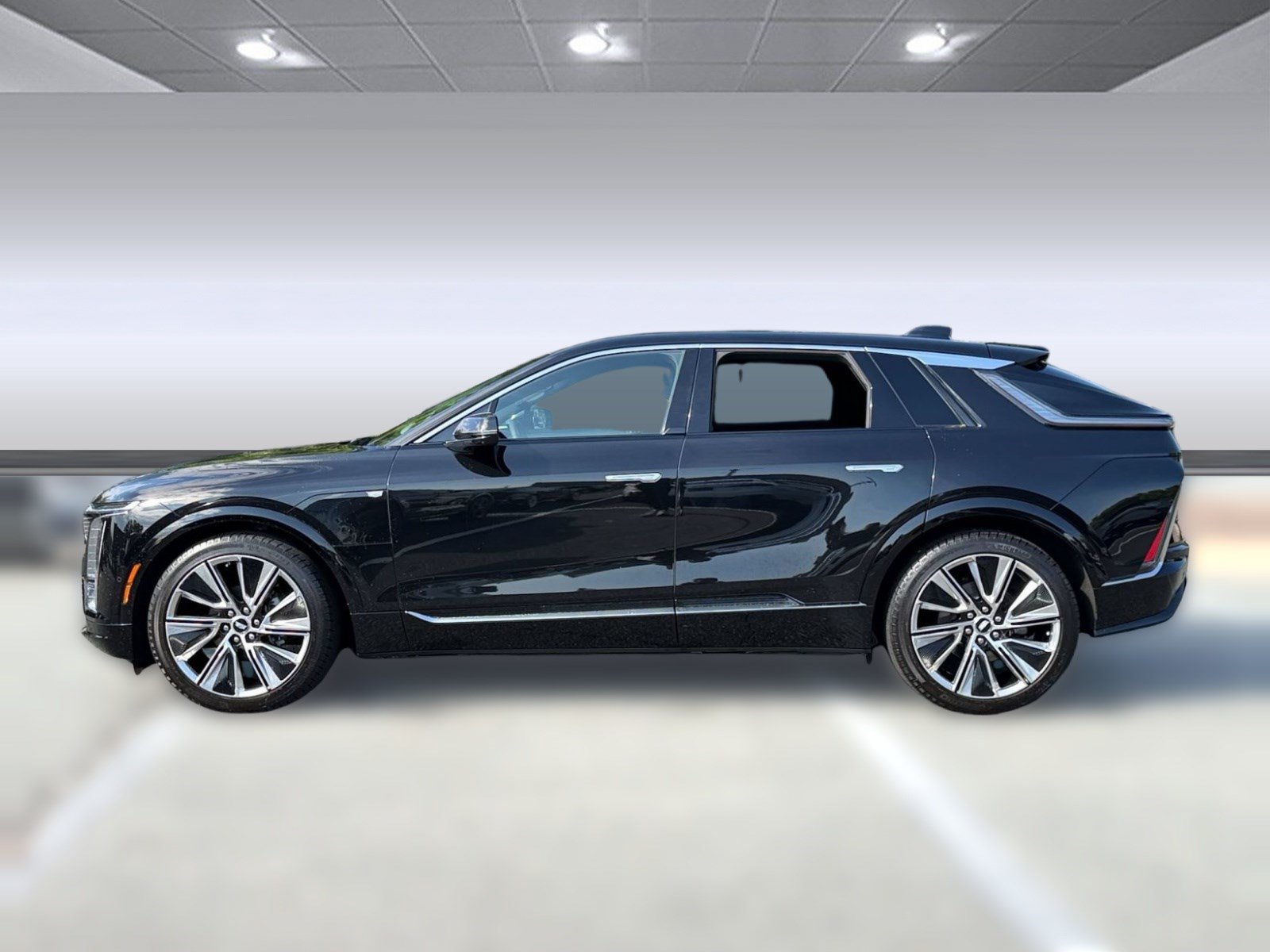 Used 2023 Cadillac Lyriq 2WD image 2