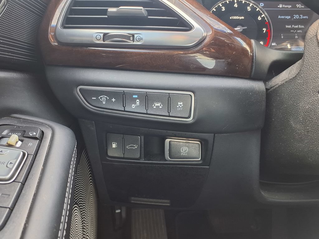 Used 2019 Genesis G90 5.0 Ultimate RWD image 31