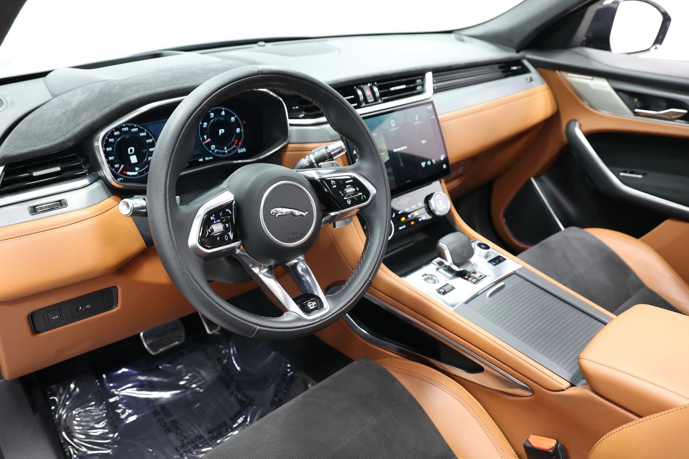 Used 2022 Jaguar F-PACE SVR AWD/4WD image 24