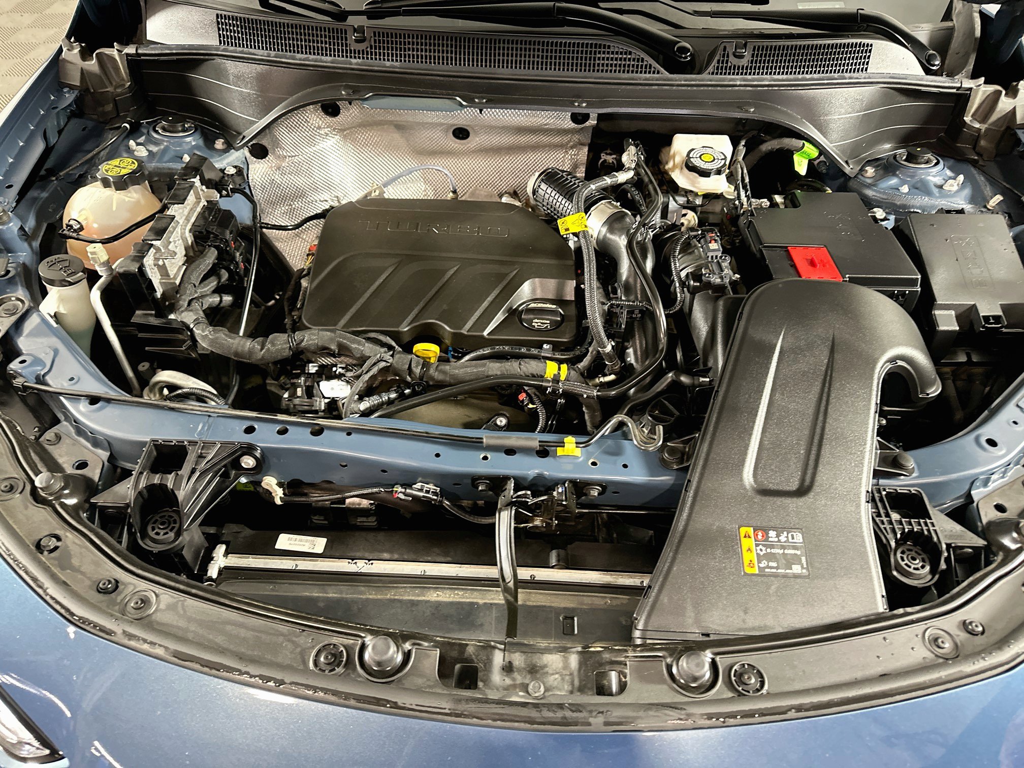 Used 2025 Buick Envista Avenir FWD image 33