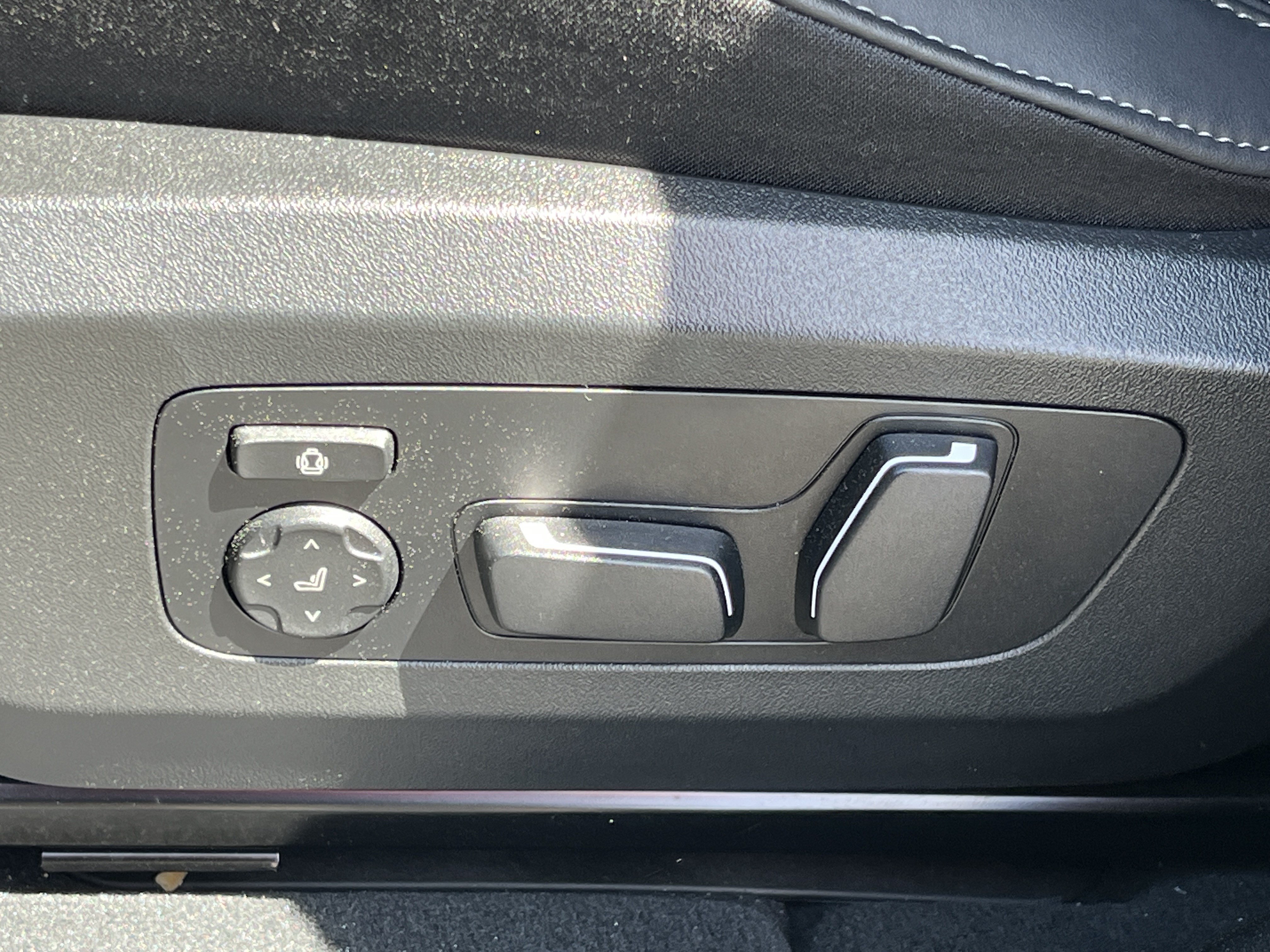 Certified 2025 BMW X3 xDrive30i AWD/4WD image 17