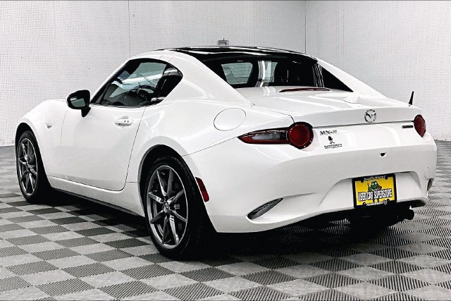 Used 2021 MAZDA MX-5 Miata RF Grand Touring RWD image 2