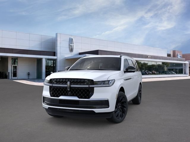 New 2026 Lincoln Navigator Reserve w/ Jet Appearance Package AWD/4WD image 2
