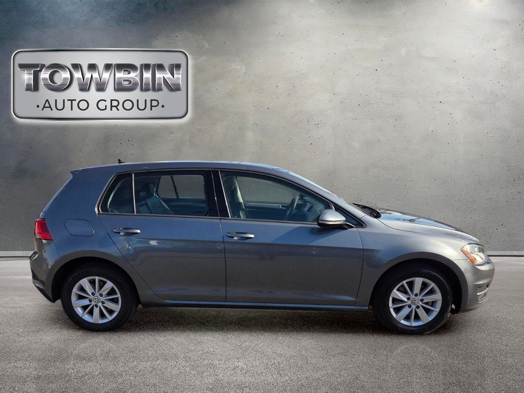 Used 2015 Volkswagen Golf S FWD image 3