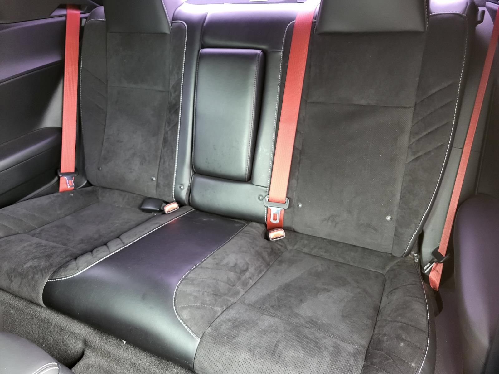 Used 2015 Dodge Challenger SRT Hellcat RWD image 11