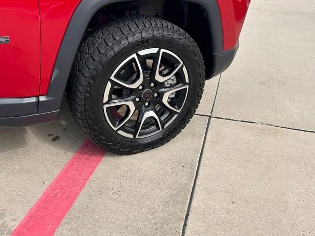 Used 2025 Jeep Compass Trailhawk AWD/4WD image 13