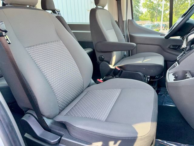 Used 2024 Ford Transit 350 XLT RWD image 9