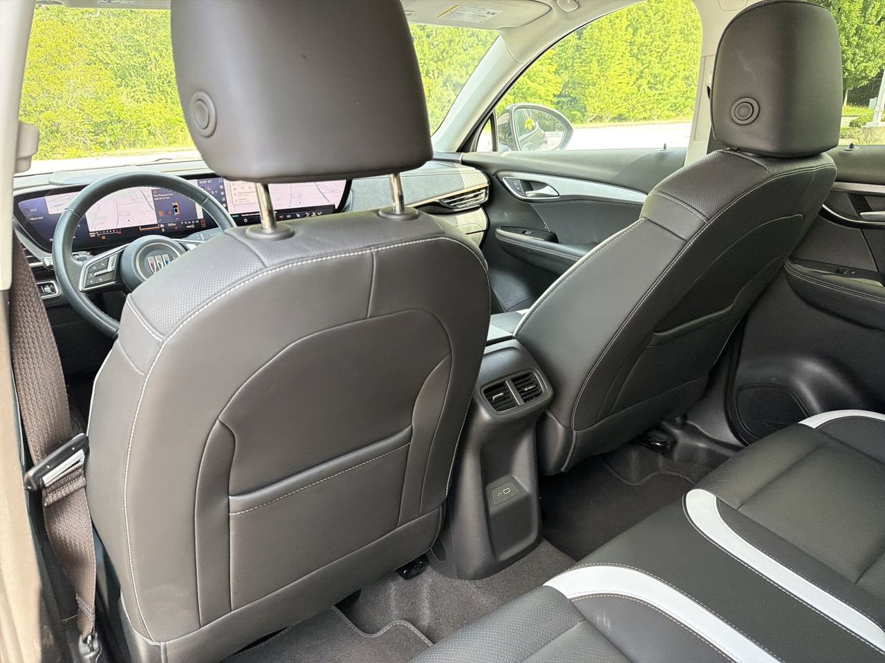 Used 2025 Buick Envision Sport Touring AWD/4WD image 21