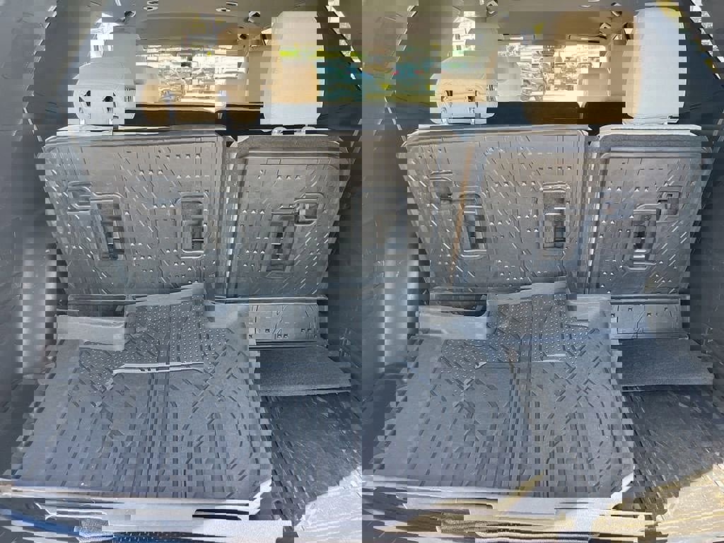 Used 2023 Chevrolet Traverse LS w/ Safety Package image 50