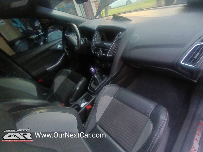Used 2016 Ford Focus ST w/ Equipment Group 401A FWD image 4