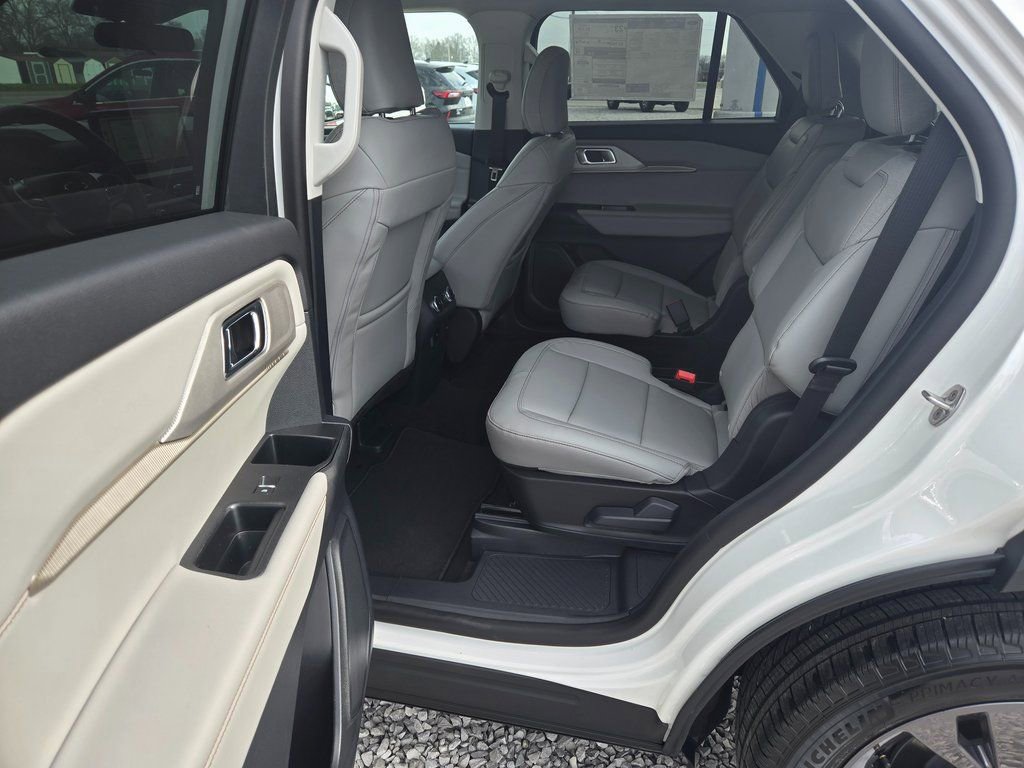 New 2026 Ford Explorer Active w/ Active Comfort Package image 8