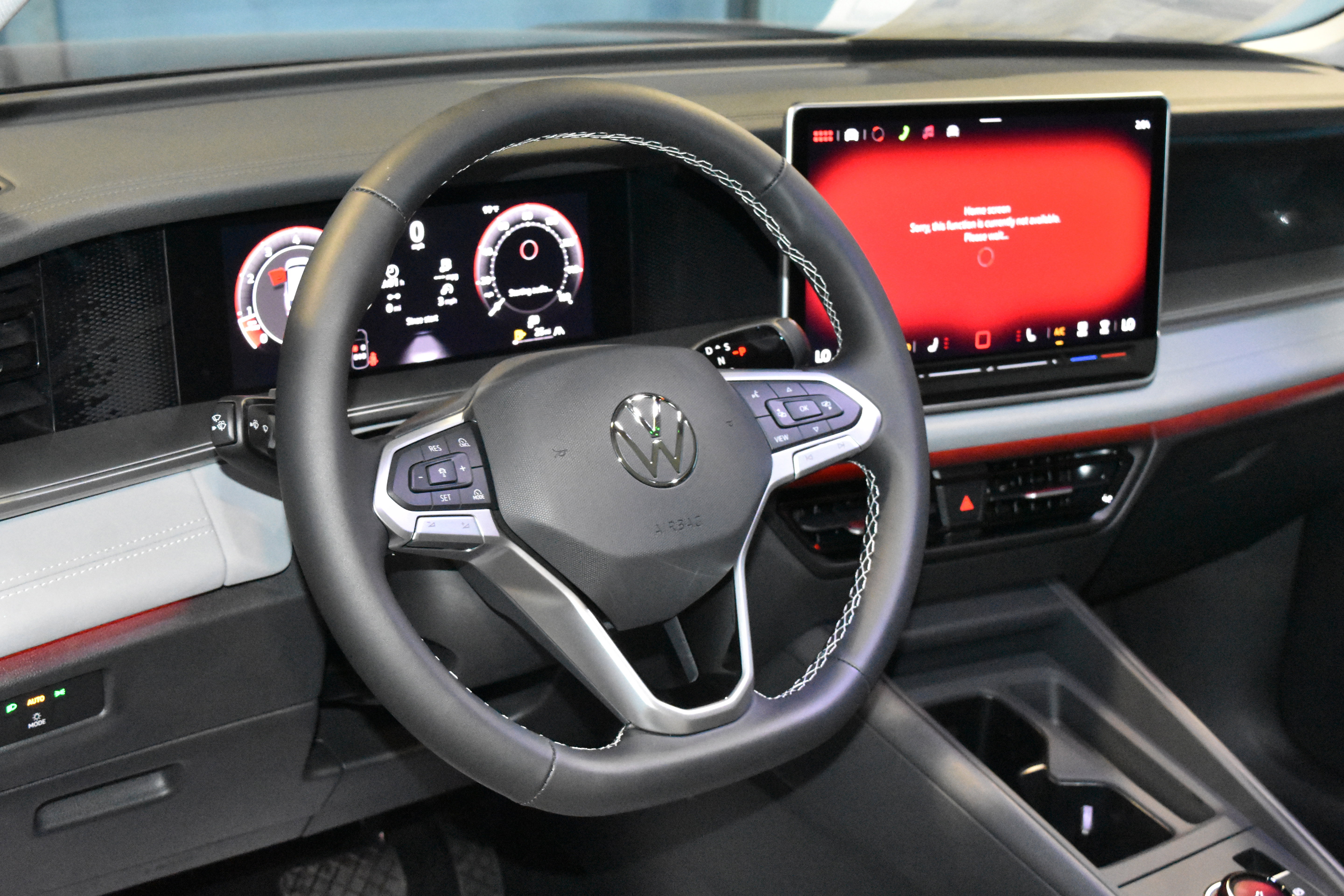 New 2026 Volkswagen Tiguan SE AWD/4WD image 2