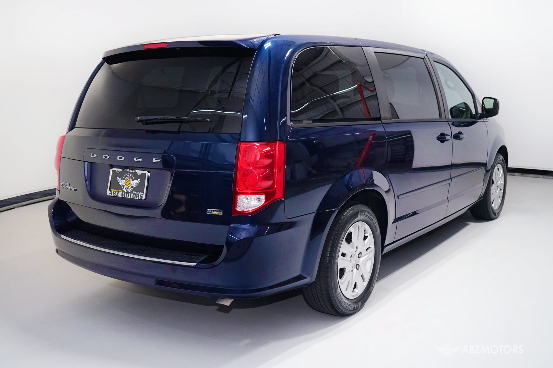 Used 2016 Dodge Grand Caravan SE w/ Quick Order Package 29E SE FWD image 5