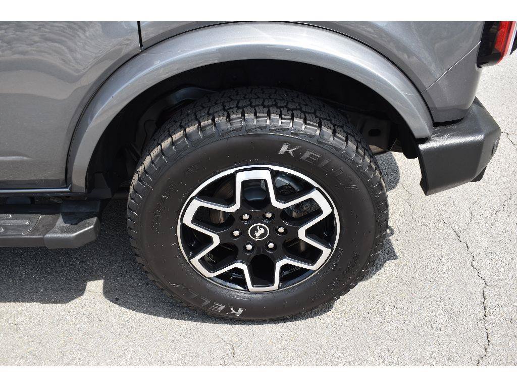 Used 2024 Ford Bronco Outer Banks AWD/4WD image 30