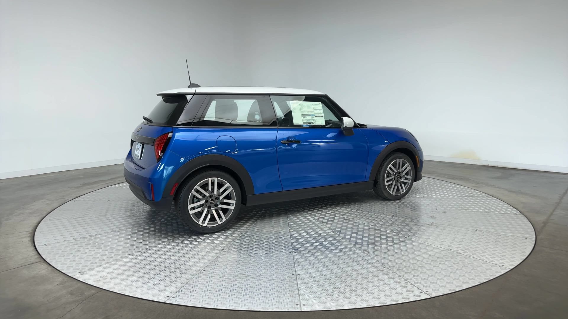 New 2026 MINI Cooper 2-Door Hardtop FWD image 8