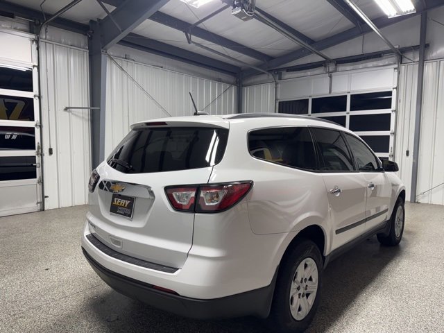 Used 2017 Chevrolet Traverse LS image 14